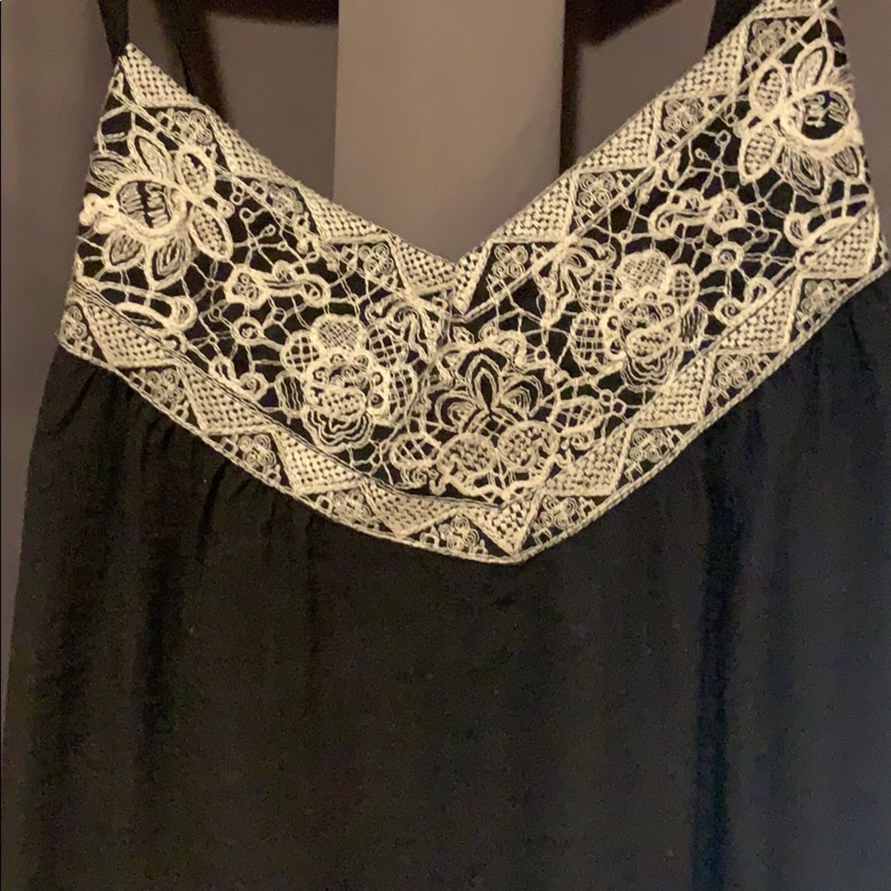 Tunic - Picture 3 of 4